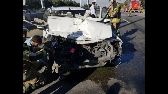 تصاویر تصادف هولناک 3  خودرو در جاده قم - تهران