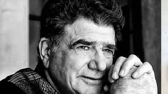 فیلم / ترانه عشق پیری و معرکه گیری خراسانی/ با اجرای کاملا پرشور و حال و متفاوت استاد شجریان با لهجه مشهدی