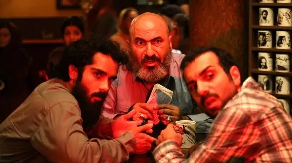 چرا فیلمی سطحی مثل گشت 2 باید رکورد شکنی کند؟ / فیلمسازی که از فیلم قبلی خود استفاده تبلیغاتی کرد