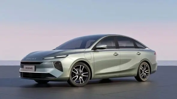 باورنکردنی اما واقعی؛ 2208 کیلومتر سفر با یک باک سوخت! (تصاویر)