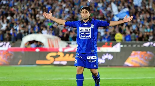 بازیکن پیشین استقلال: حکم ممنوع‌الخروجی یک مدیر را می‌گیرم/ برای دریافت طلبم به فیفا شکایت می‌کنم