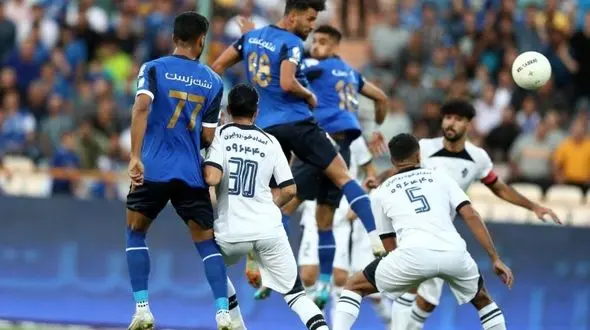 مصاف استقلال- پیکان / احتمالا با تاخیر !