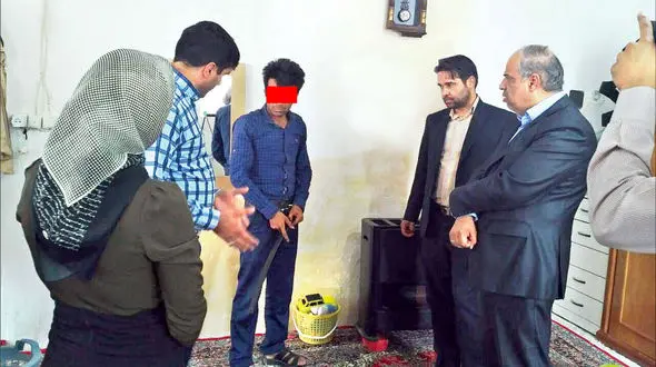 فواره خون در قالی‌شویی ! / زن همکارم مرا به سوی خودش کشید تا شوهرش را بکشم + عکس بازسازی قاتل