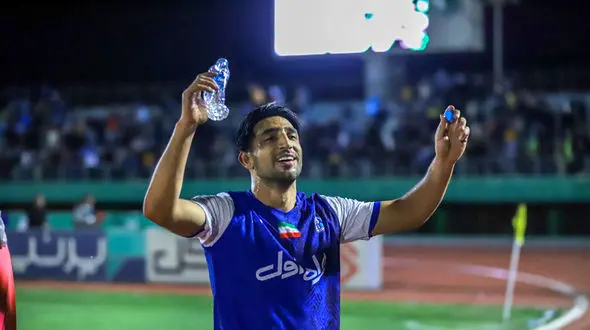 جشن تولد با استقلالی های فعلی و سابق/ چهره جالب رضا میرزایی بین قایدی و نورافکن+ عکس