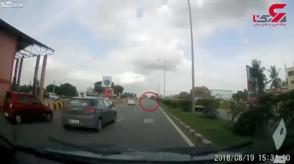 زنده ماندن معجزه آسای کودک خردسال در اتوبان! +تصویر