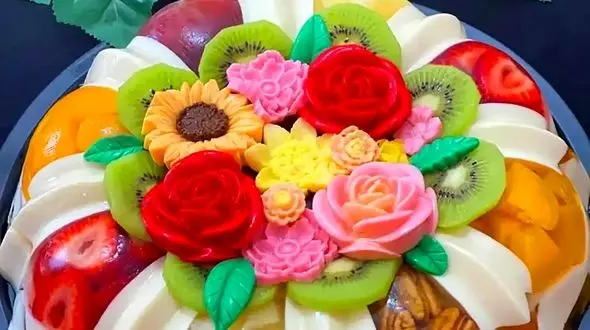 ژله‌ های شیک و لاکچری؛ انواع تزئین‌ های جدید و مدرن