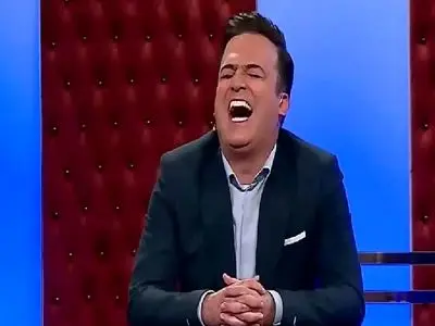 سکانس خندان/حاج آقا با مخلصم موهای حامد آهنگی رو سفید کرد/از آهنگ شیفت کرد رو مداحی