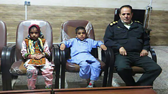 بازگشت دو کودک ربوده شده ایرانی پس از دوماه از کشور افغانستان + عکس بچه ها