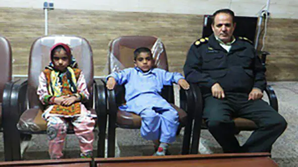 بازگشت دو کودک ربوده شده ایرانی پس از دوماه از کشور افغانستان + عکس بچه ها