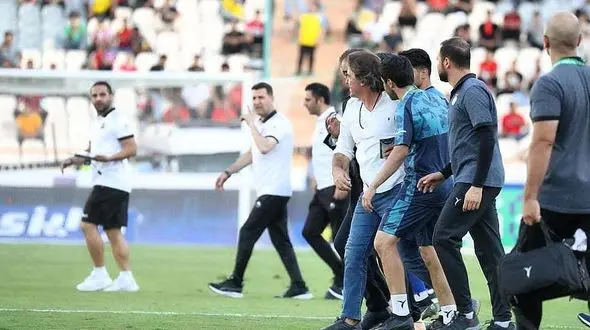 شکایت استقلال از مربی پرسپولیسی