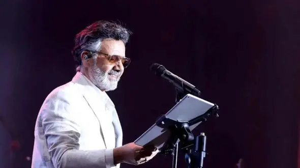 دانلود آهنگ من به زیبایی تو هرگز ندیدم از معین 