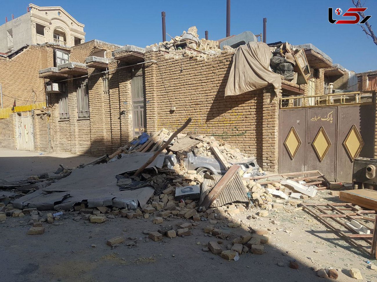 ست‌های سرویس بهداشتی و حمام پیش‌ساخته نیروی زمینی سپاه امروز وارد مناطق زلزله زده می شود