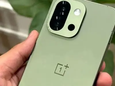 رقابت در دنیای پرچمداران؛ عرضه رسمی وان پلاس 15T