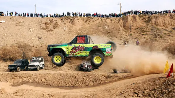 فیلم لحظه واژگونی مرگبار خودروی آفرود در کویر لوت / خودرو پودر شد راننده در دم جان باخت + جزییات