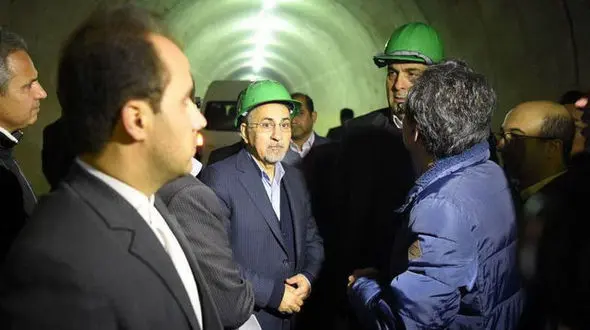 شهردار تهران در پارکینگ طبقاتی نیایش+عکس