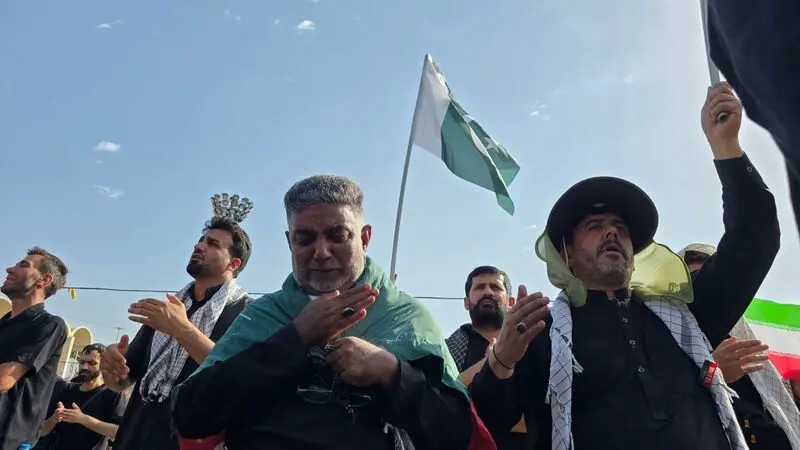 پاکستانی ها در مراسم رهبر شهید