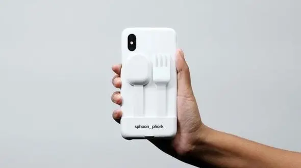 معتادان به موبایل با این وسیله ترک می کنند+ عکس