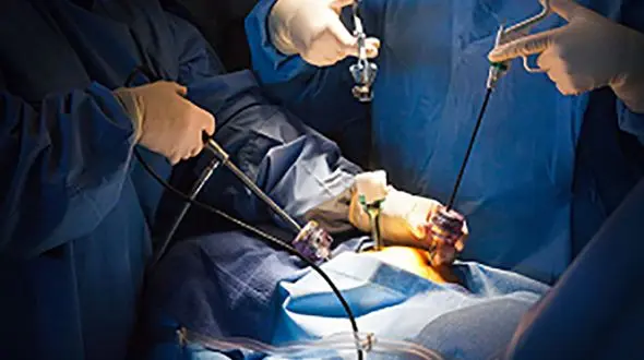 احسان پسر 9 ساله مشهدی جان 4 زن و مرد  را نجات داد