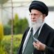 رهبری انقلاب : "همسرم هرگز از من درخواست خرید لباس نکرده؛ ایشان حتی یک انگشتر معمولی هم ندارد؛ مقداری زیورآلات داشت که از خانه پدری آورده بود که همه آنها را..." /  تمجید رهبری از زهد و پارسایی همسرشان
