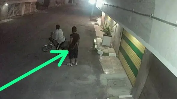 فیلم دزدان مسلحی که شکار دوربین مداربسته شدند / در آبادان رخ داد