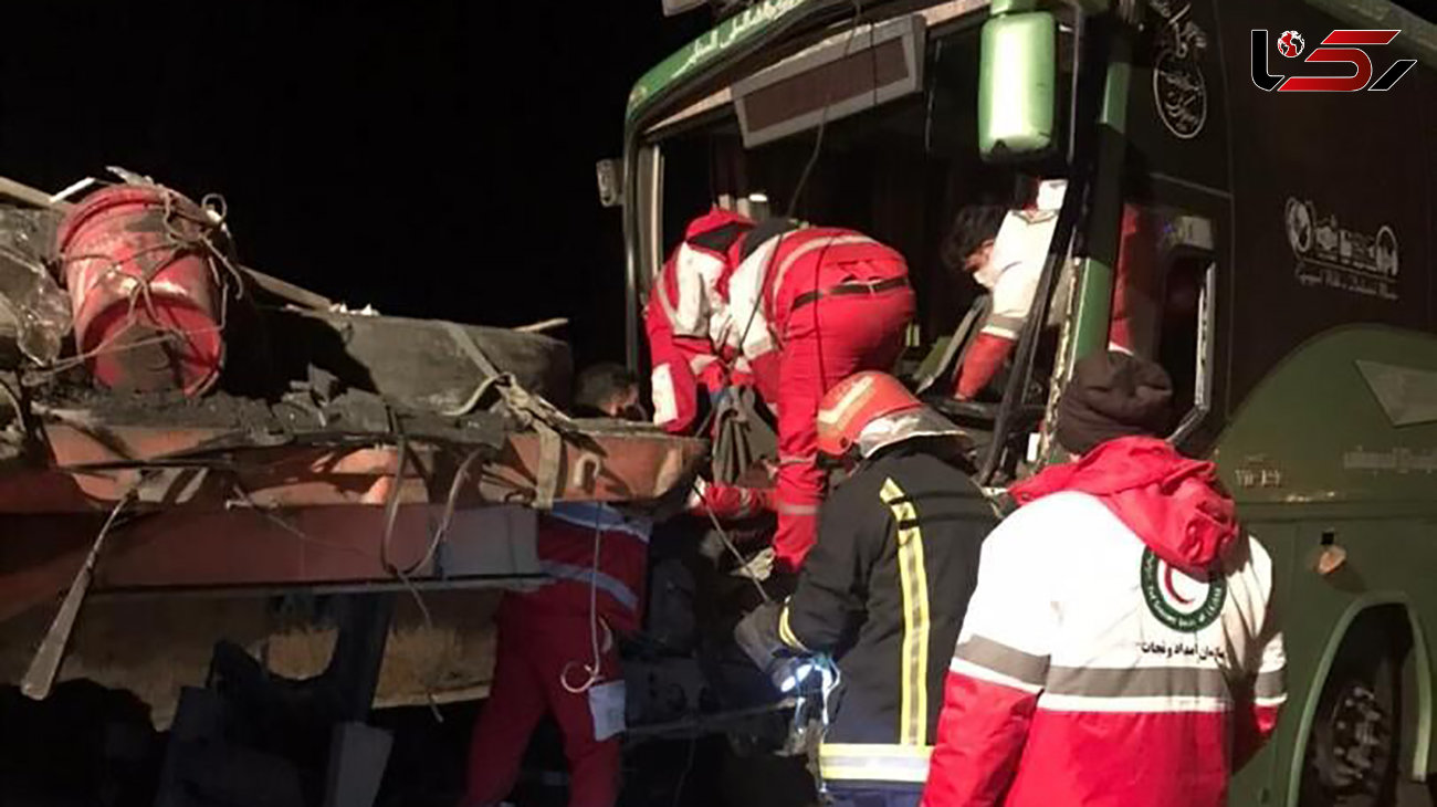 14 قربانی در تصادف مرگبار اتوبوس در کاشان + عکس