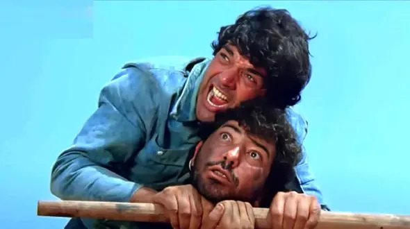 عکس؛ سفر در زمان؛ «بازیگر نقش ویرو در فیلم شعله» در 68 سالگی؛ سال 1383