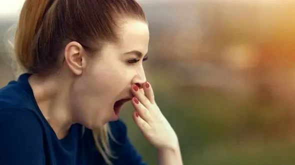 آیا خمیازه کشیدن واقعا مسری است؟