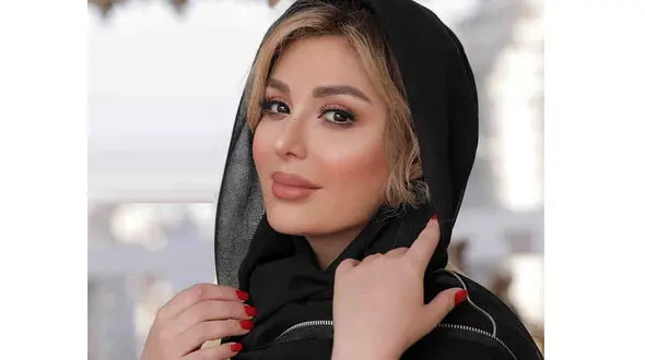 نیوشا ضیغمی با روسری گل گلی زیباتر شده / معصومیت به چهره خانم بازیگر برگشت