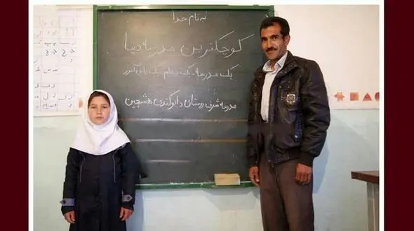 کوچکترین مدرسه دنیا با یک دانش آموز و یک معلم!+عکس