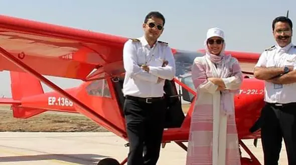 خلبانی فاطمه گودرزی، توران سریال لحظه گرگ و میش در هواپیمایی سبک و آموزشی+عکس