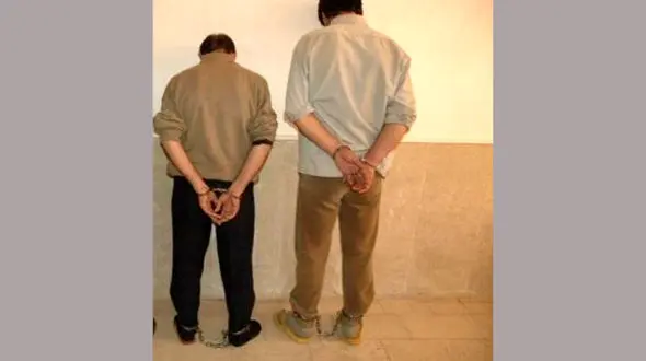 دستگیری سارقان تابلوهای شهری در آبادان 