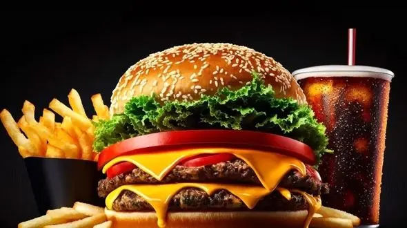 مطالعه جدید؛ رژیم غذایی بی‌ کیفیت می‌ تواند باعث افسردگی و اضطراب شود