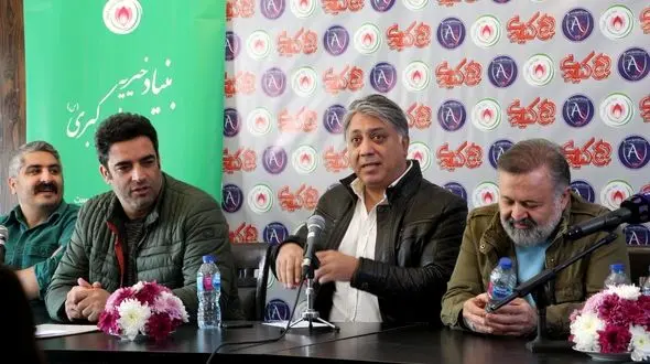 کری‌خوانی هنرمندان قبل از دربی 102 پایتخت / از کارگردان مطرح سینما تا مجری سرشناس تلویزیون