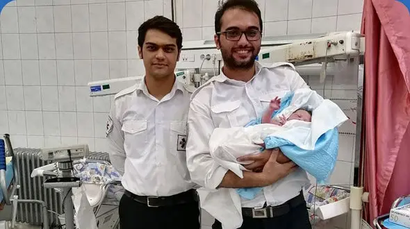 به دنیا آمدن نوزاد عجول در خانه / در قزوین رخ داد + عکس