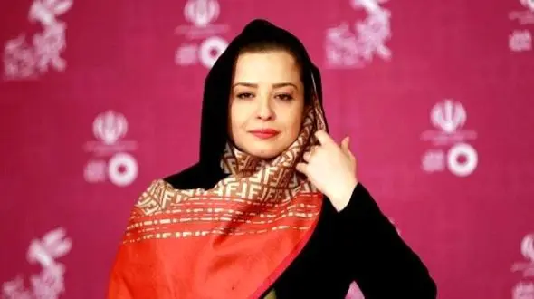 تفریح خاص مهراوه شریفی نیا و خواهرش!