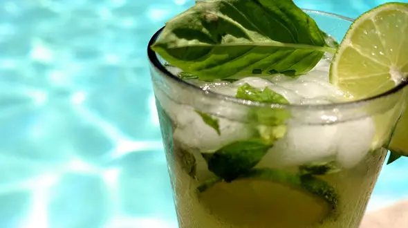 موهیتو نوشیدنی محبوب تابستان داغ+دستور تهیه