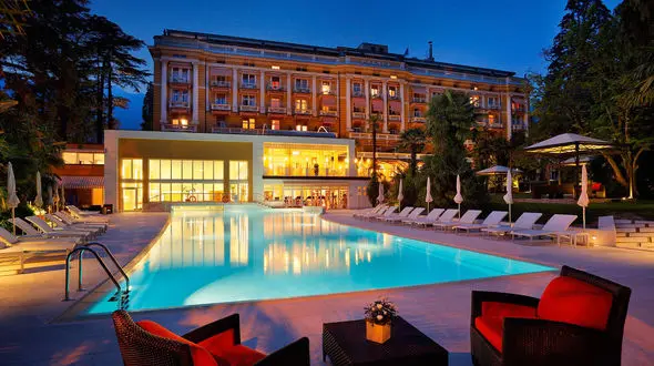 با رزرو هتل ارزان در هزینه های سفر خود صرفه جویی کنید!