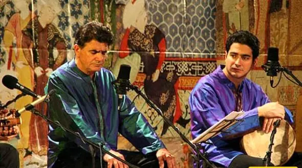 هم صدایی بی‌نظیر و بهشتی محمدرضا شجریان و پسرش همایون/ کنسرت روح نوازی که هرگز تکرار نمی‌شود+ فیلم