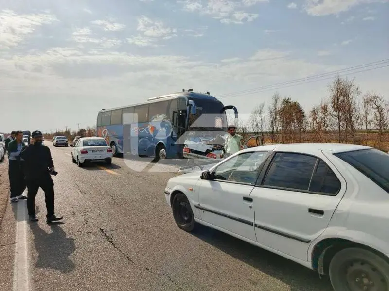 تصادف مرگبار پژو 405 با اتوبوس در محور دهلران