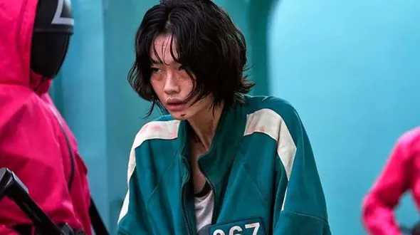  هویون جونگ بازیگر نقش کانگ سه بیوک سریال بازی مرکب از مدلینگی تا بازیگری