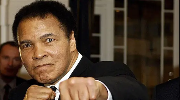 تصاویر/ دوبار سفر محمدعلی کلی اسطوره بوکس به ایران!