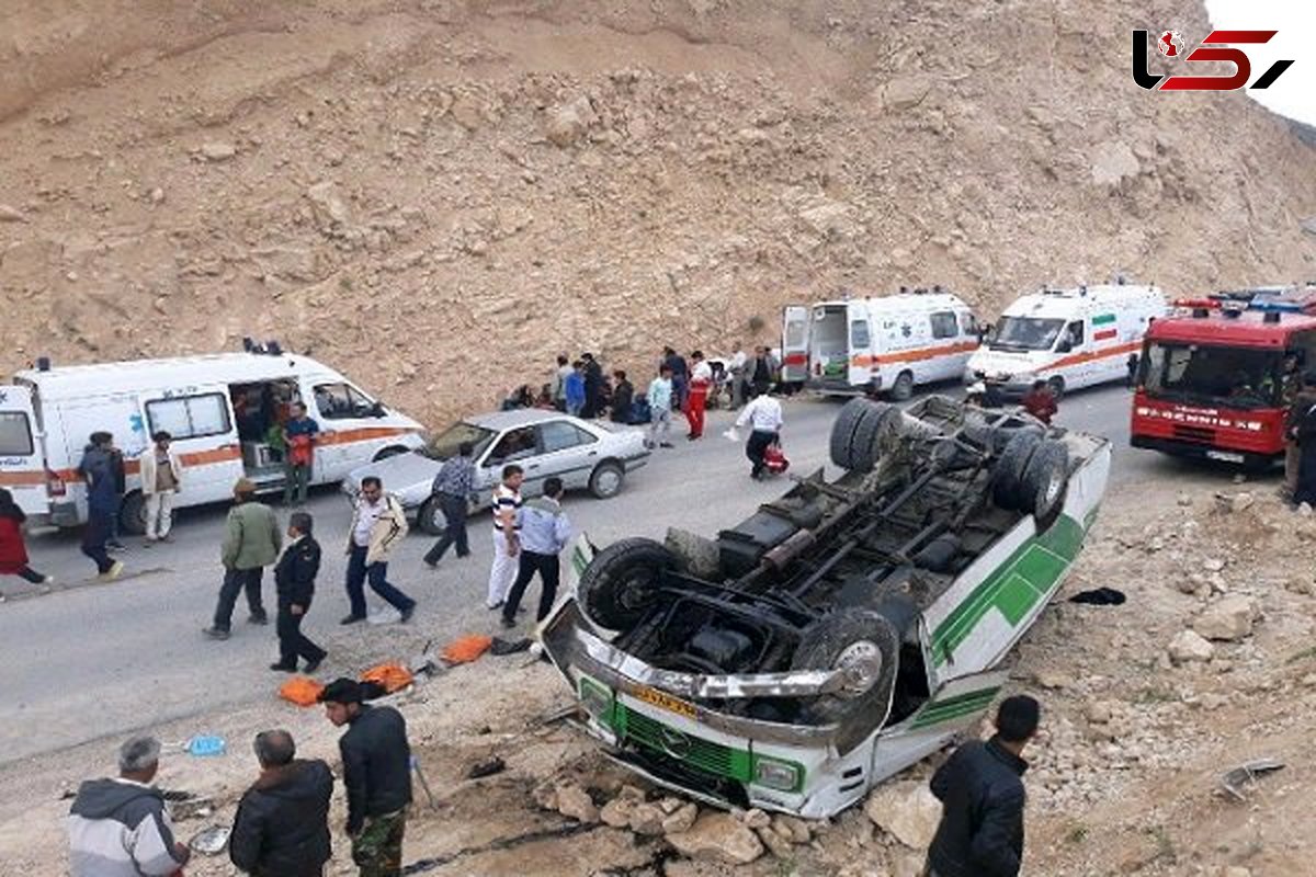عکس جگر سوز از دانش آموز فوت شده در حادثه واژگونی مینی بوس جاده پارس آباد