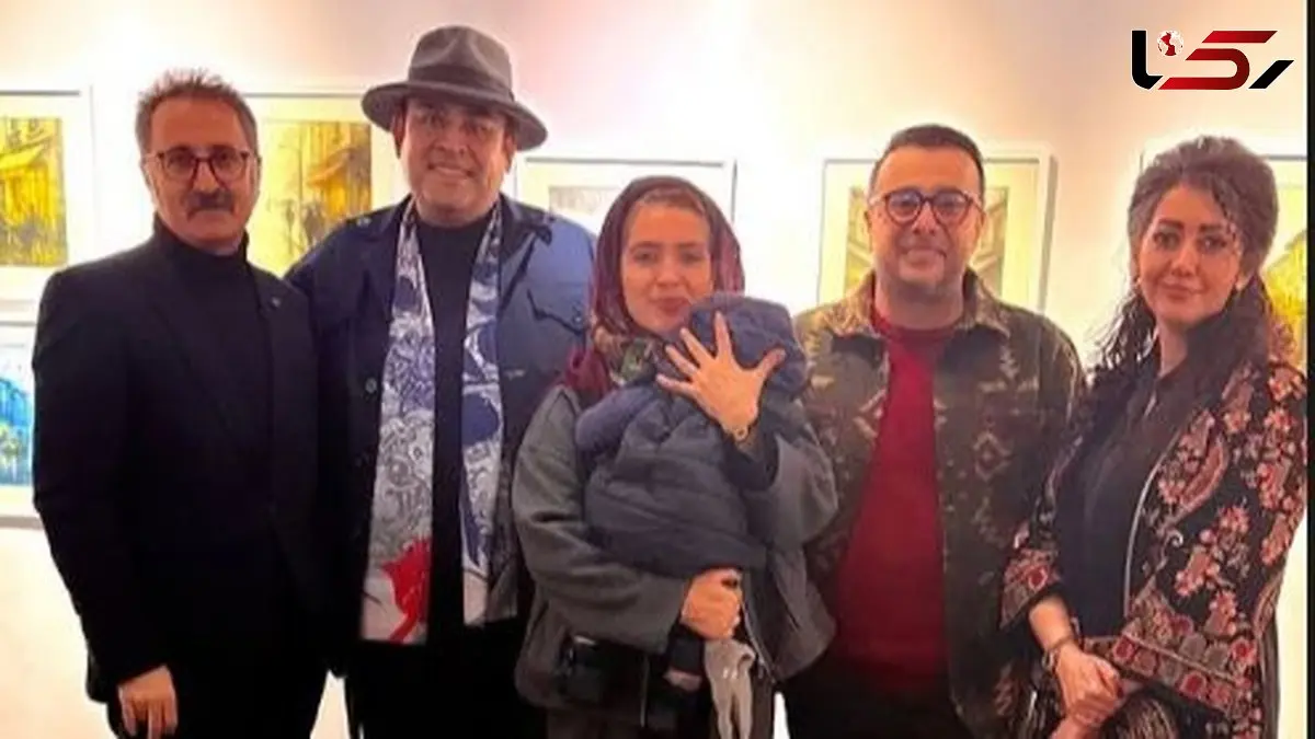 عکس ها / تیپ و استایل خانم بازیگران در افتتاحیه نمایشگاه آرامه /  مونا کرمی، کمند امیرسلیمانی و ...