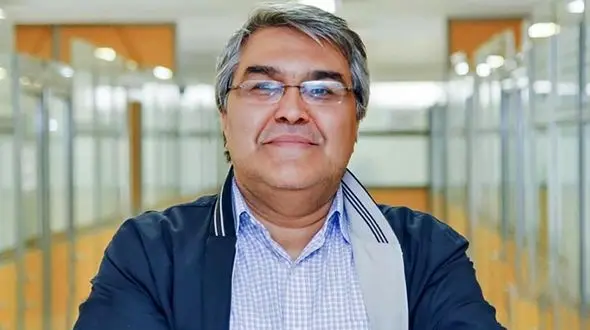 خودرو در ایران کیلویی قیمت گذاری می شود