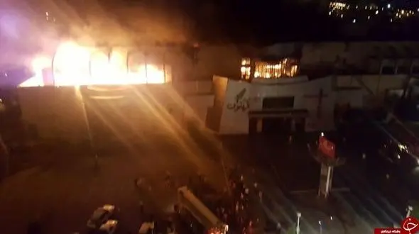 داخل مجتمع تجاری زیتون بعد از آتش سوزی + فیلم