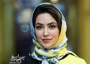 نگاهی به ژست عجیب فریبا طالبی و همسرش با استایل خون‌آشامی / بالاخره شوهر طراح لباس باشی اینجوری باید تیپ بزنی
