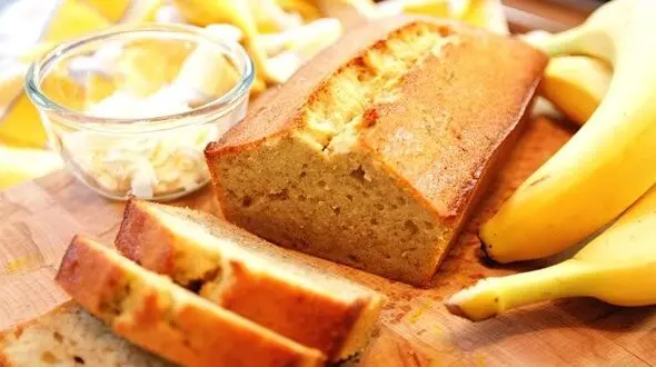کیک موزی خانگی عصرانه ای دلپذیر+دستور تهیه