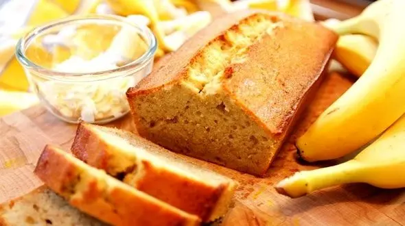 کیک موزی خانگی عصرانه ای دلپذیر+دستور تهیه