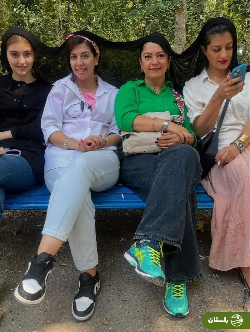 تصاویر دیدنی از پشت صحنه سریال وحشی؛ داوود (جواد عزتی)، رها (نگار جواهریان) و شکوفه (زهرا مددی)