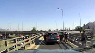 فیلم فرار جسورانه از دست دزدان مسلح روی پل ! / حتما ببینید